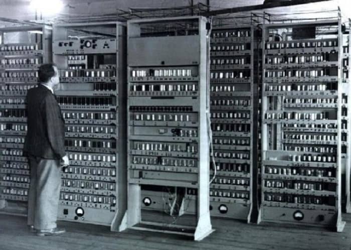 first generation of computer- generation of computer