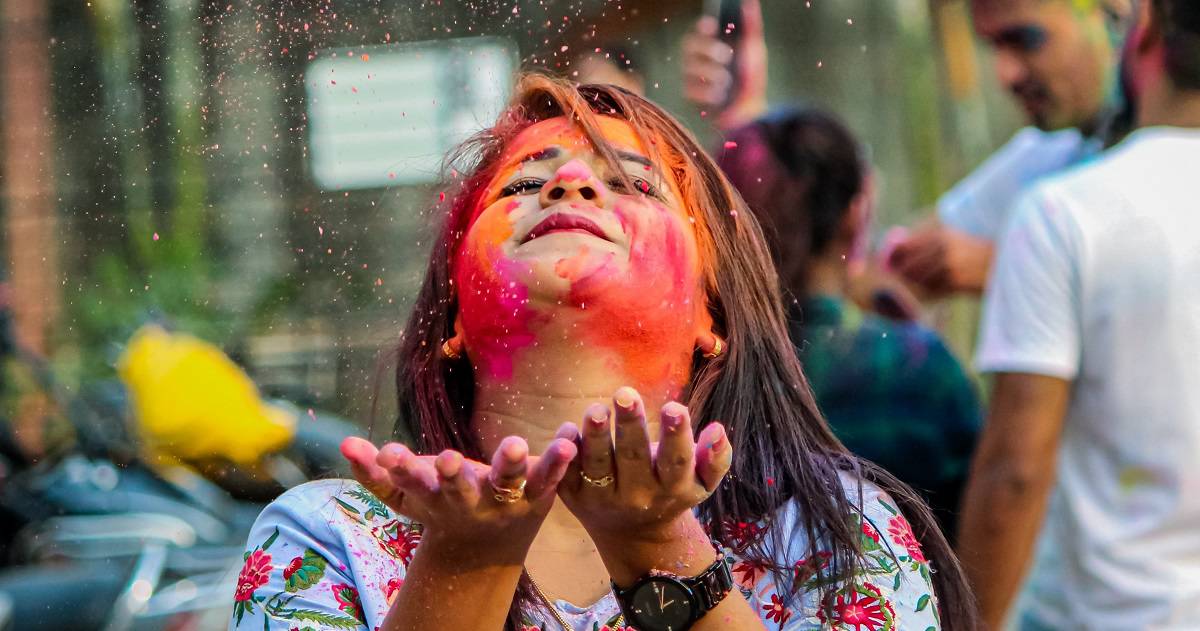 Holi wishes quotes for friends